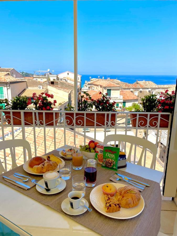 Bed and Breakfast Residenza Il Barone Тропеа Екстер'єр фото