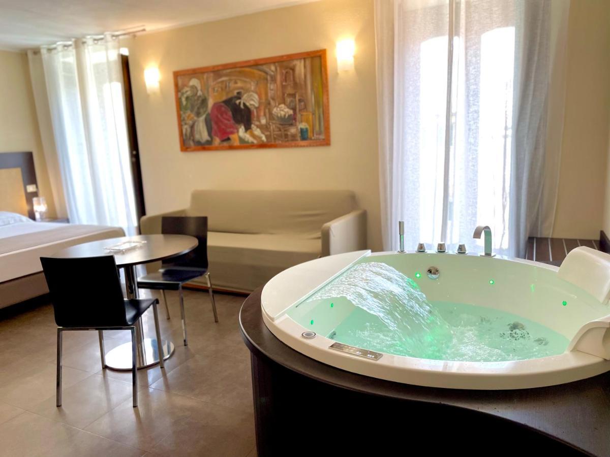 Bed and Breakfast Residenza Il Barone Тропеа Екстер'єр фото