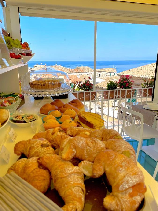 Bed and Breakfast Residenza Il Barone Тропеа Екстер'єр фото