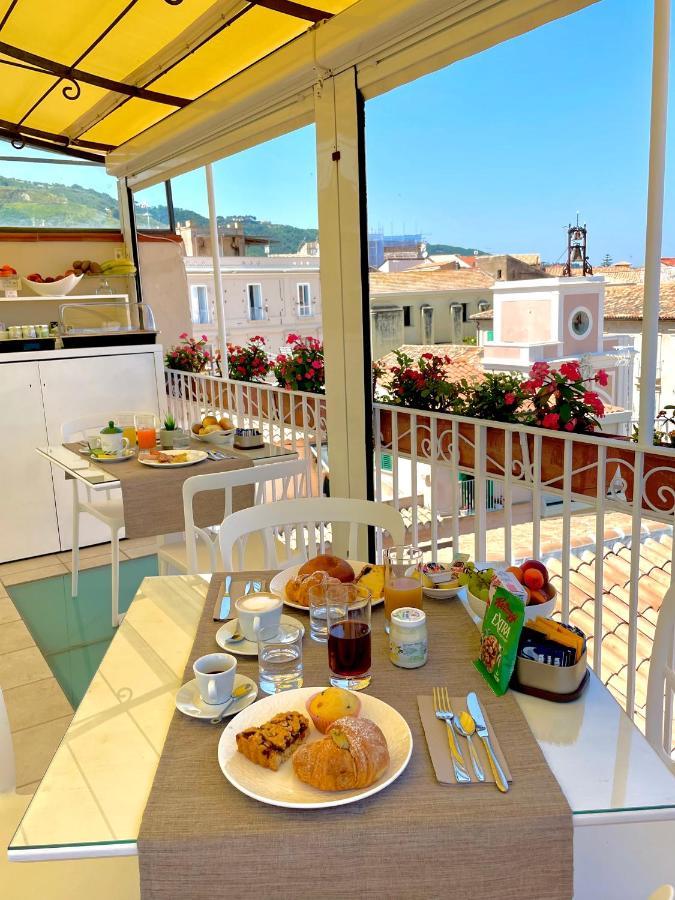 Bed and Breakfast Residenza Il Barone Тропеа Екстер'єр фото